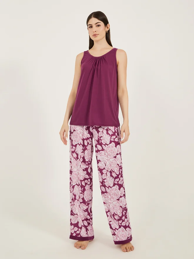 Styli Styli Unwind Floral Printed Sleeveless Pajama Set