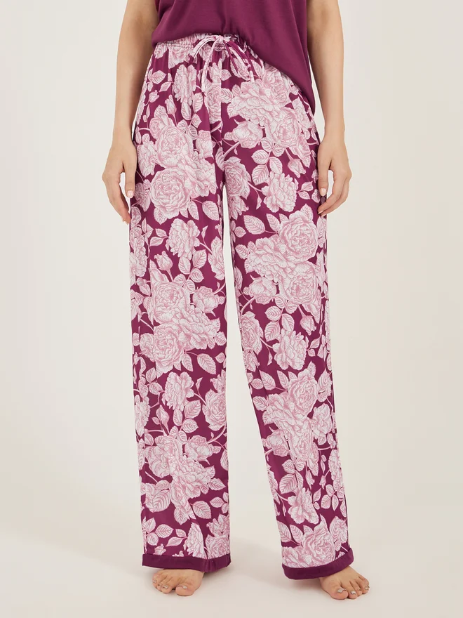Styli Styli Unwind Floral Printed Sleeveless Pajama Set