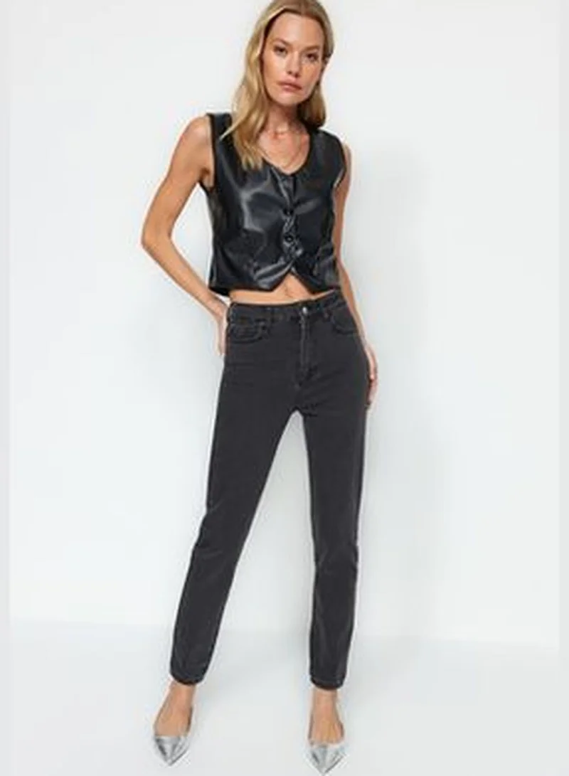 trendyol Black High-waisted Skinny Jeans with Berry TWOAW24JE00276