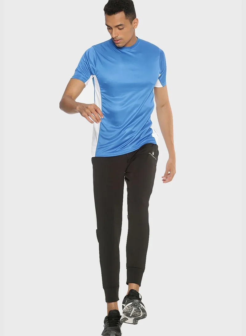 Campus Sutra Color block T-shirt
