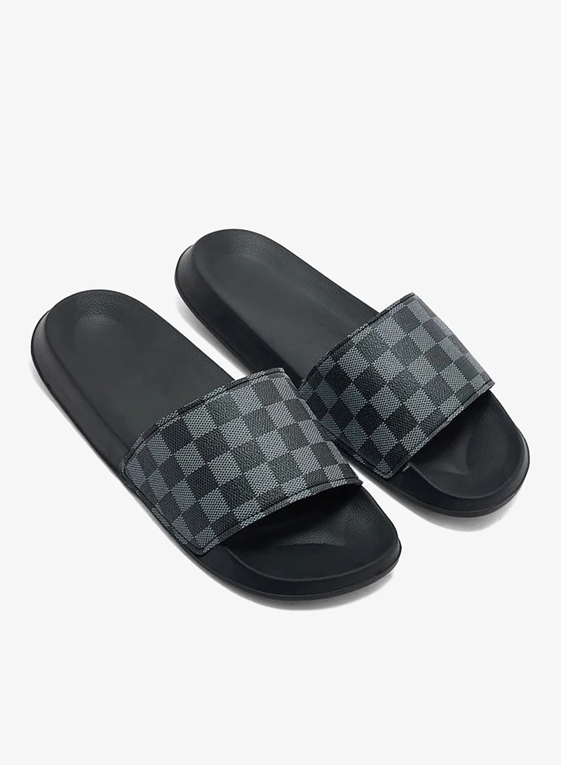 سفنتي فايف صنادل كاجوال بطبعة مربعات