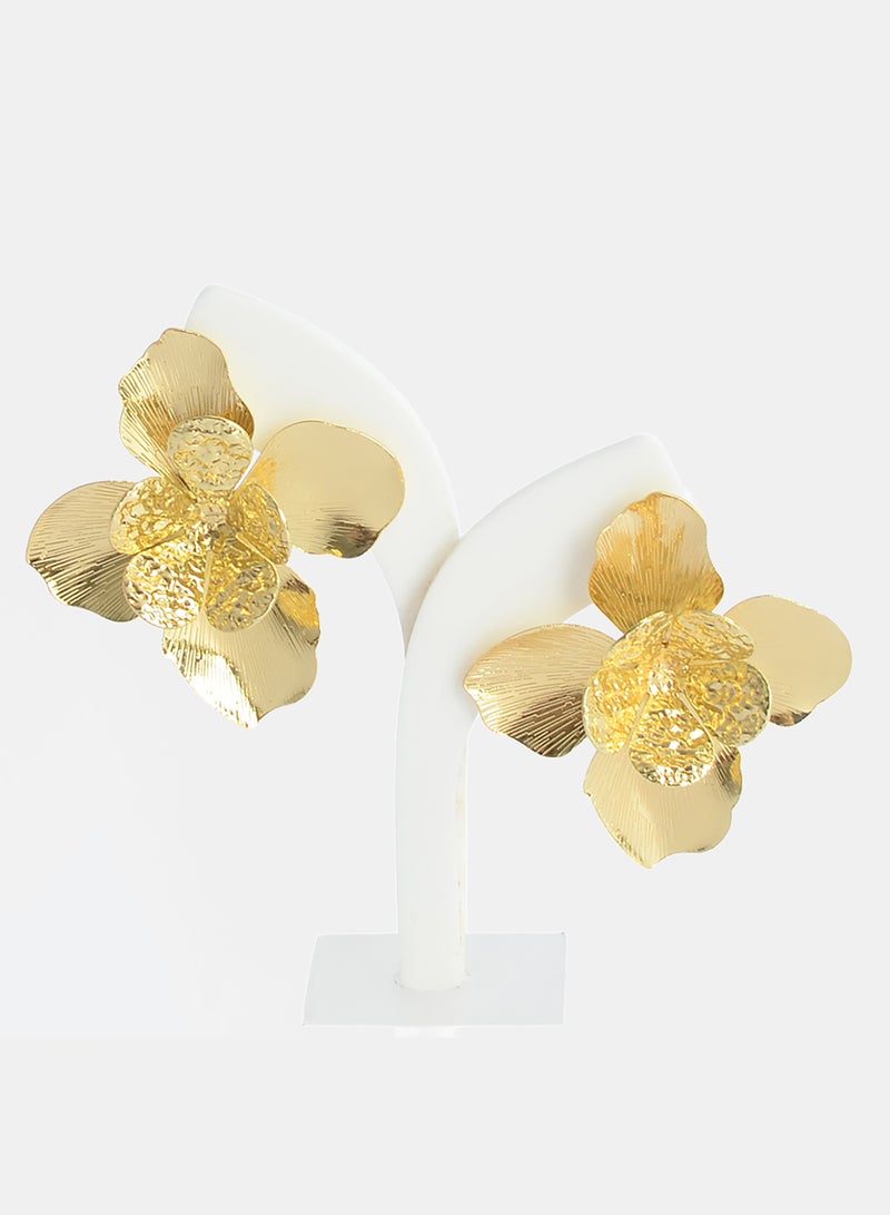 Akher el Ankoud Multi-Layered Flower Design Screw-In Earrings With Embossed Patterns - Image 1