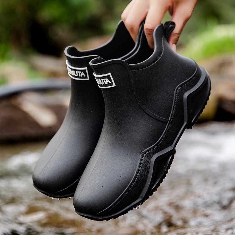 Winter Fixed Velvet Rain Boots For Men, Fashionable Waterproof And Cotton All-In-One Water Shoes, Soft-Soled Comfortable Fishing Shoes - Image 1
