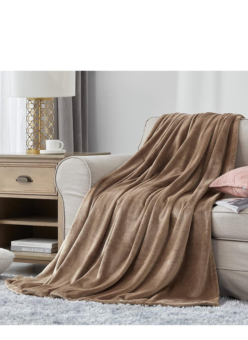 Flannel and Microfiber Sofa Blanket Luxury Camel Blanket Single Size Lightweight and Comfortable for Bed and Sofa Super Soft and Warm Solid Camel Color 220x200 cm
