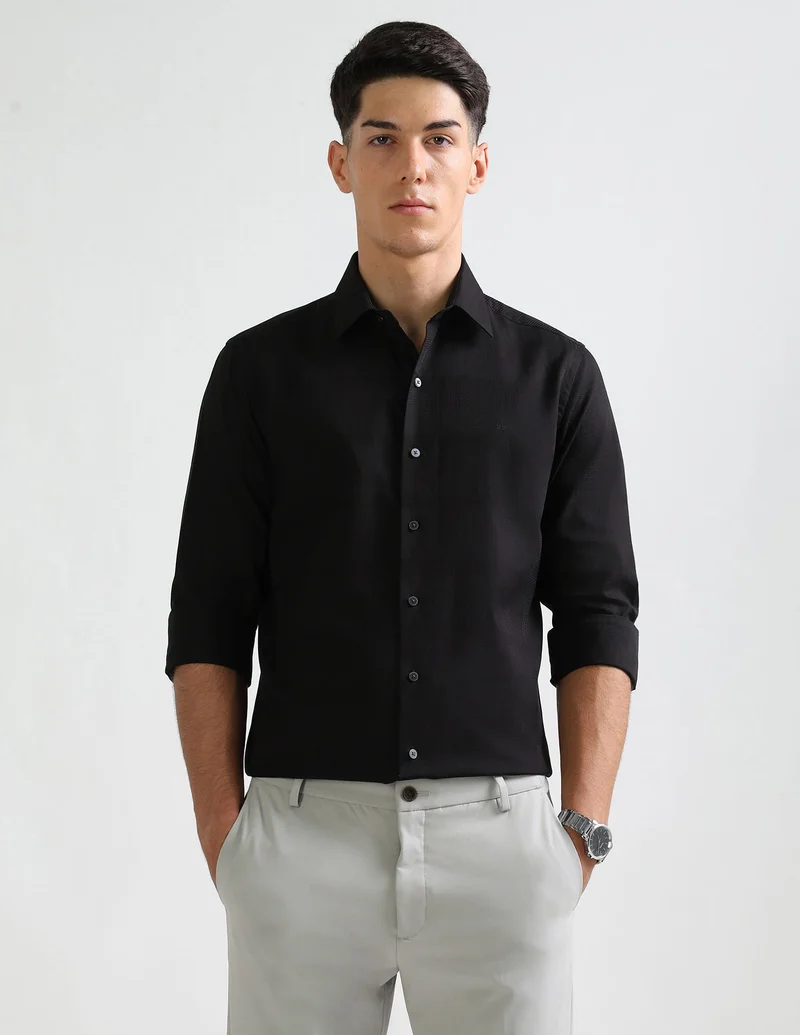 Arrow Manhattan Slim Fit Pure Cotton Shirt