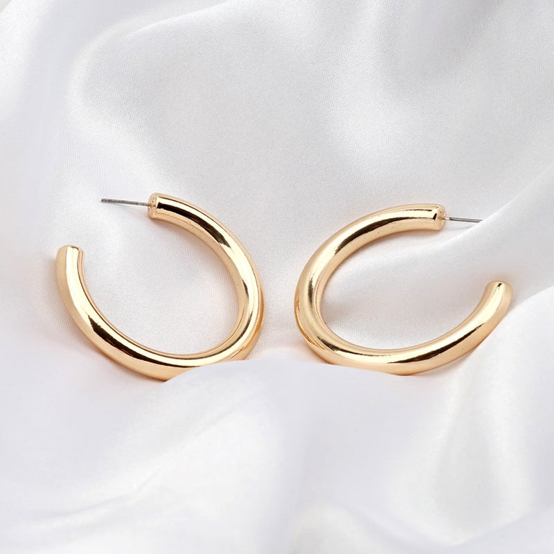 Arabest Metallic C-Shaped Exaggerated Earrings - Image 3
