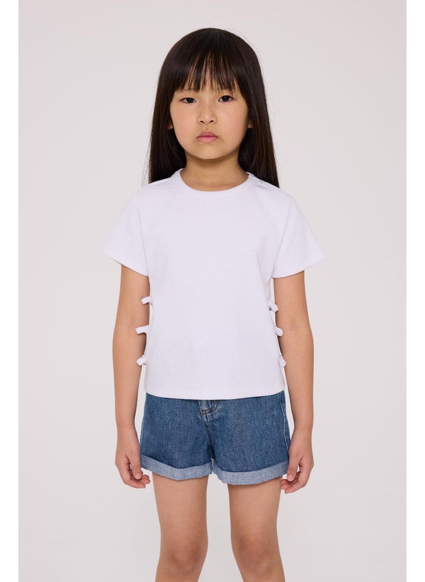 Tyess Basic Bg Store Girl White Tshirt  - Image 2