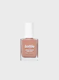 Lottie feelin' like a snack