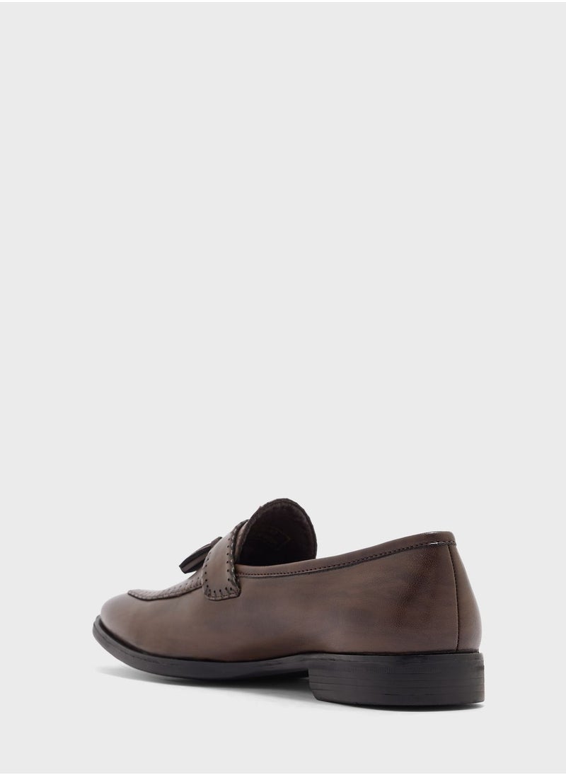 Robert Wood - Tassel Detail Formal Slip Ons - Image 1