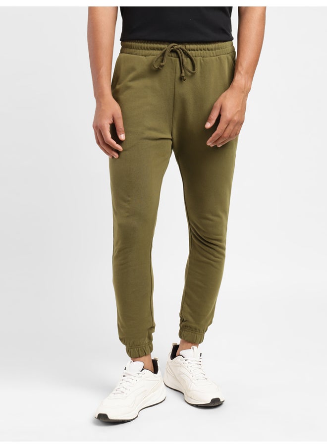 Levi's بنطال رياضي رجالي عادي باللون الزيتوني  - Image 2
