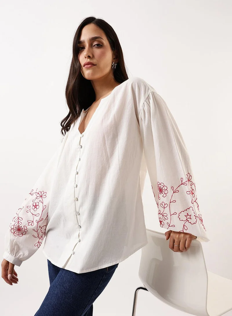 Women's Marshmallow Cambric Embroidered T-Shirt Regular Fit Tops