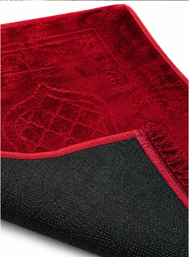 Tala Luxury Velvet Prayer Rug with Embossed Patterns | Elegant Islamic Design | Embroidered Edges | Size 80×120 cm | Soft Comfortable Texture for Prayer - Image 4