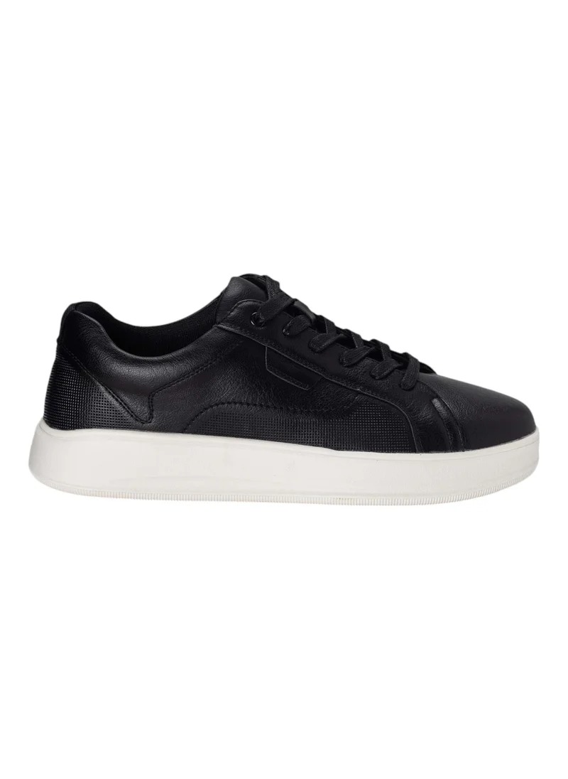 Bata Comfit Casual Lace-Up Sneakers