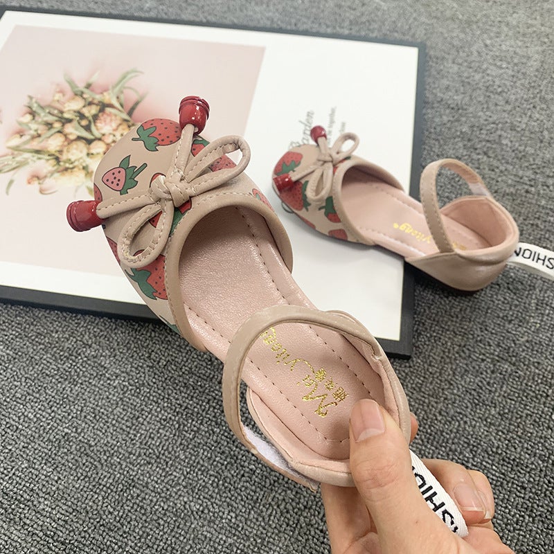 Girls' Sandals 2026 New Strawberry Shoes Children'S Little Princess Shoes Soft Sole Summer Baby Closed-Toe Internet Celebrity Style - Image 4