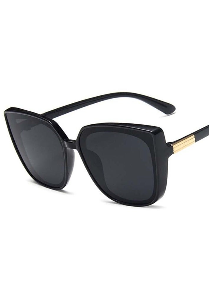 Generic Beach Sunglasses for Women and Men Trendy Oversized Sunglasses Classic Square Sunglasses with glasses box  - Image 1