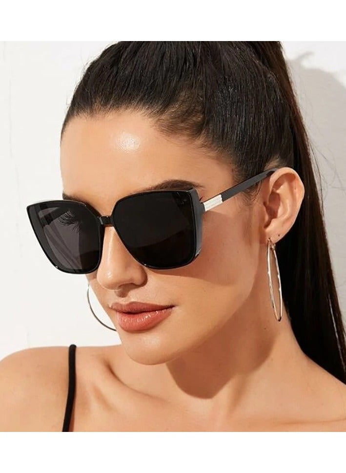 Generic Beach Sunglasses for Women and Men Trendy Oversized Sunglasses Classic Square Sunglasses with glasses box  - Image 2
