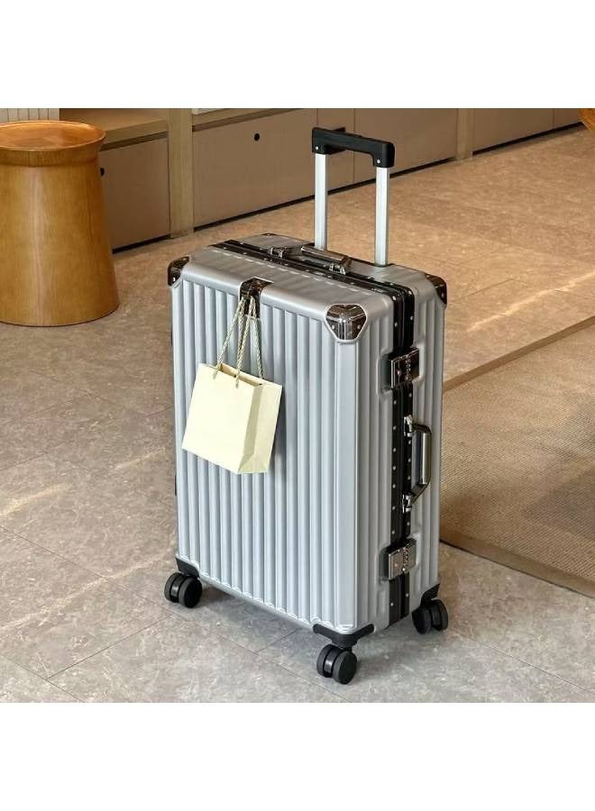 إن كي أكس حقيبة سفر بإطار صلب بتصميم عتيق فضي اللون، طقم من قطعتين باللون الأبيض - Image 2