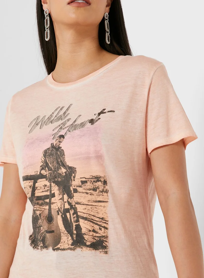 GUESS Crew Neck Graphic T-Shirt