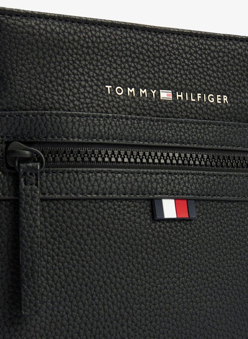 TOMMY HILFIGER Essential Small Crossover Bag - Image 4