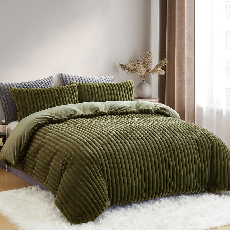 CCoutueChen Fluffy Duvet Cover Queen Soft Faux Fur Bedding Set 3Pcs Olive Green Velvet Flannel Bedding All Seasons Warm Plush 1 Shaggy Fuzzy Duvet Coevr with 2 Pillowcases - Image 3