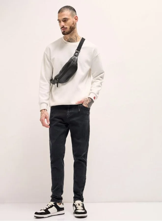 THE BEAR HOUSE Men's Black with Light Fade Mid-Rise Skinny Fit Jeans Classic Comfort With Modern Style, Perfect For Everyday Casual Looks And Effortless Streetwear Vibes