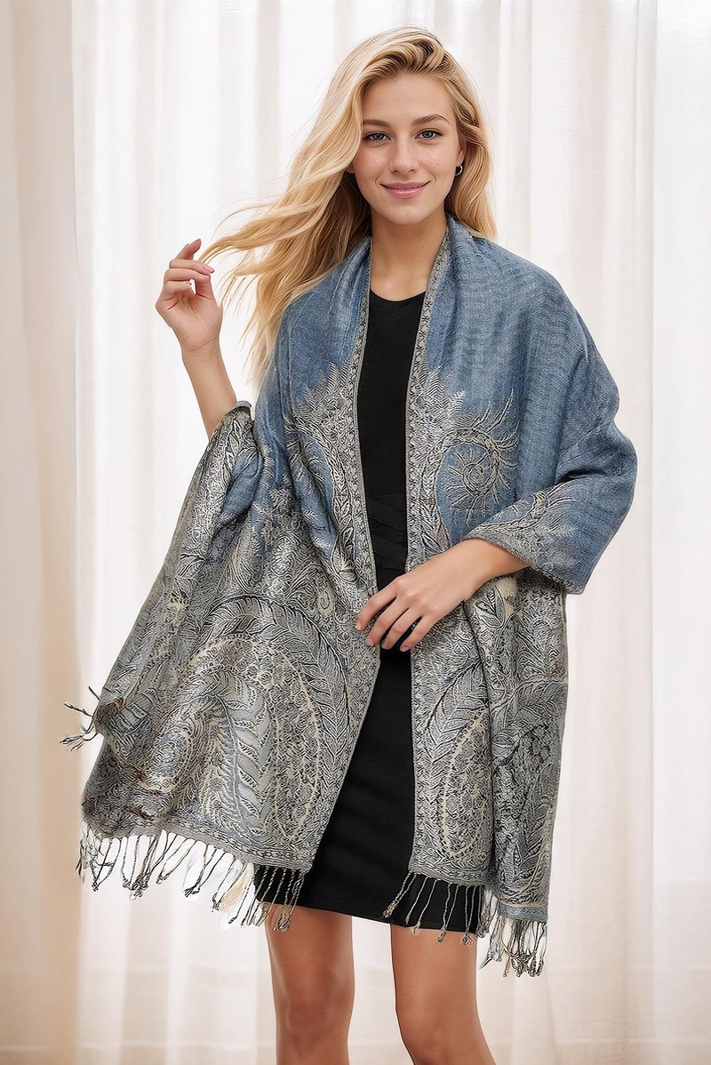 Achillea شال باهظ الثمن من أكيليا ذو طبقتين من جاكار بنقشة بايسلي كبيرة (أزرق فولاذي) - Image 2