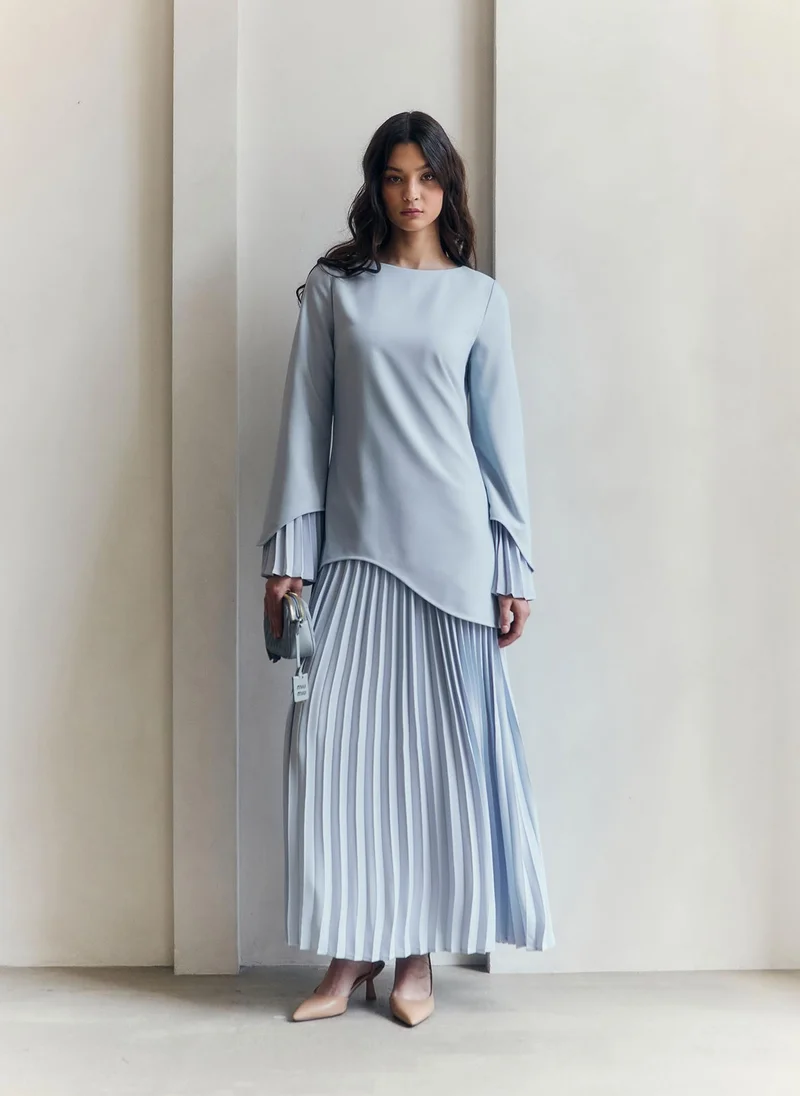 Lichi Maxi dress with pleated details