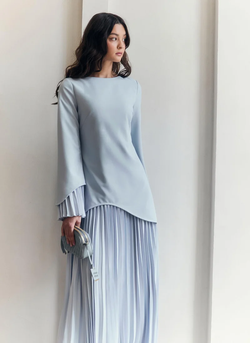 Lichi Maxi dress with pleated details