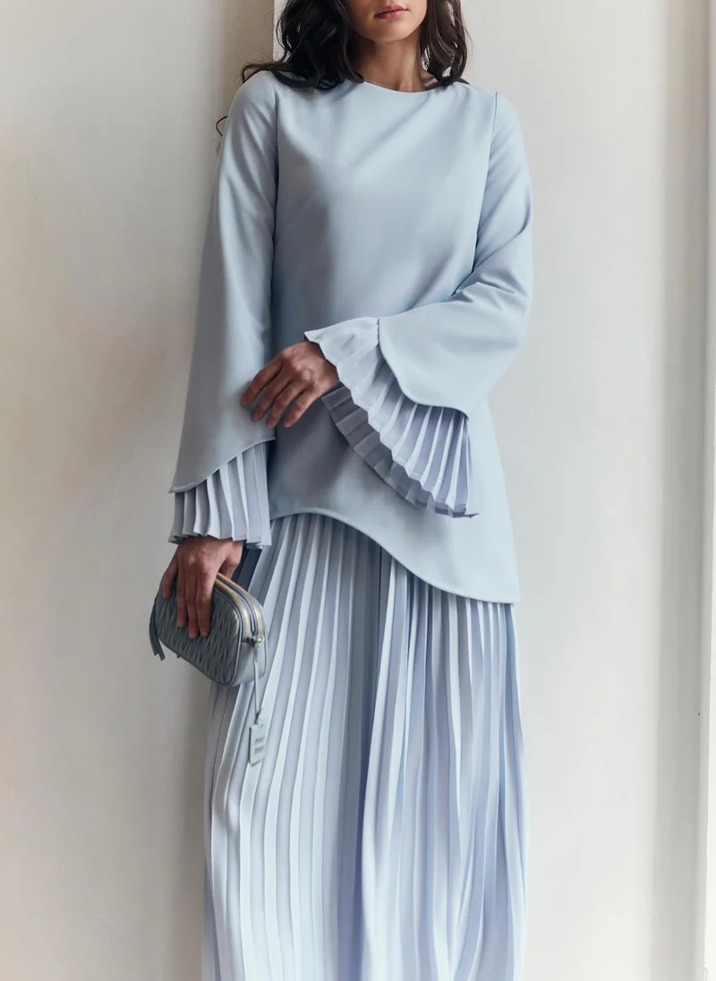 Lichi Maxi dress with pleated details