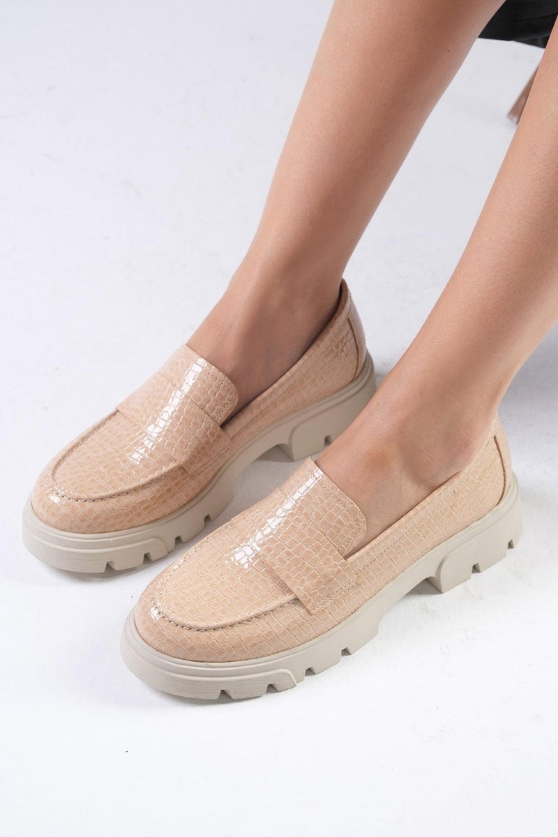 Mio Gusto Andrea Nude Thick Soled Women's Loafer Shoes  - Image 5