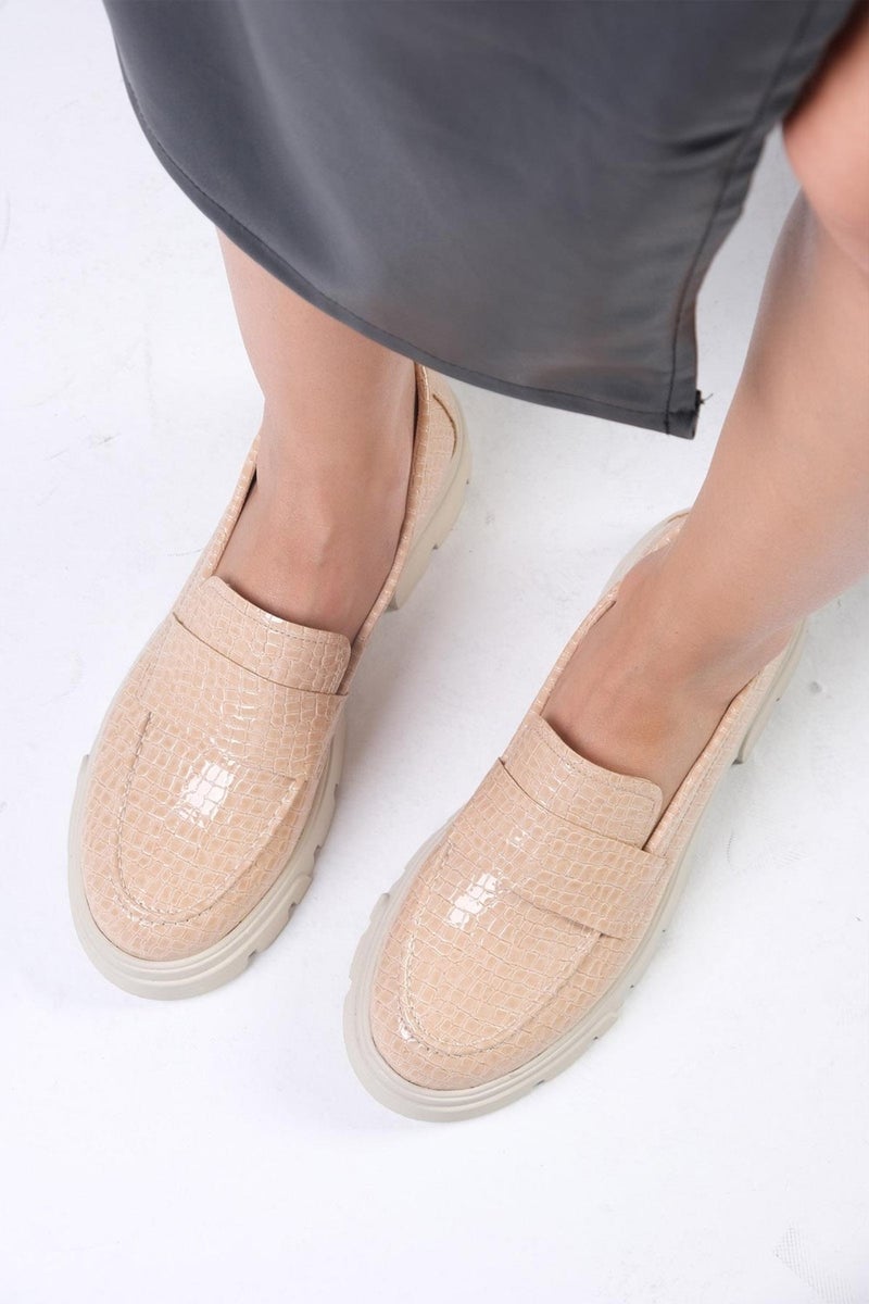 Mio Gusto Andrea Nude Thick Soled Women's Loafer Shoes  - Image 4