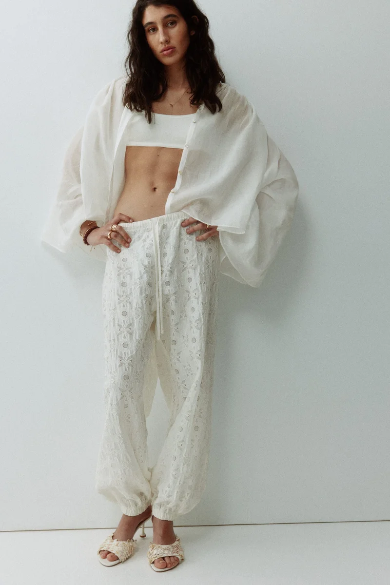 اتش اند ام بنطلون برباط بتصميم يشبه الدانتيل