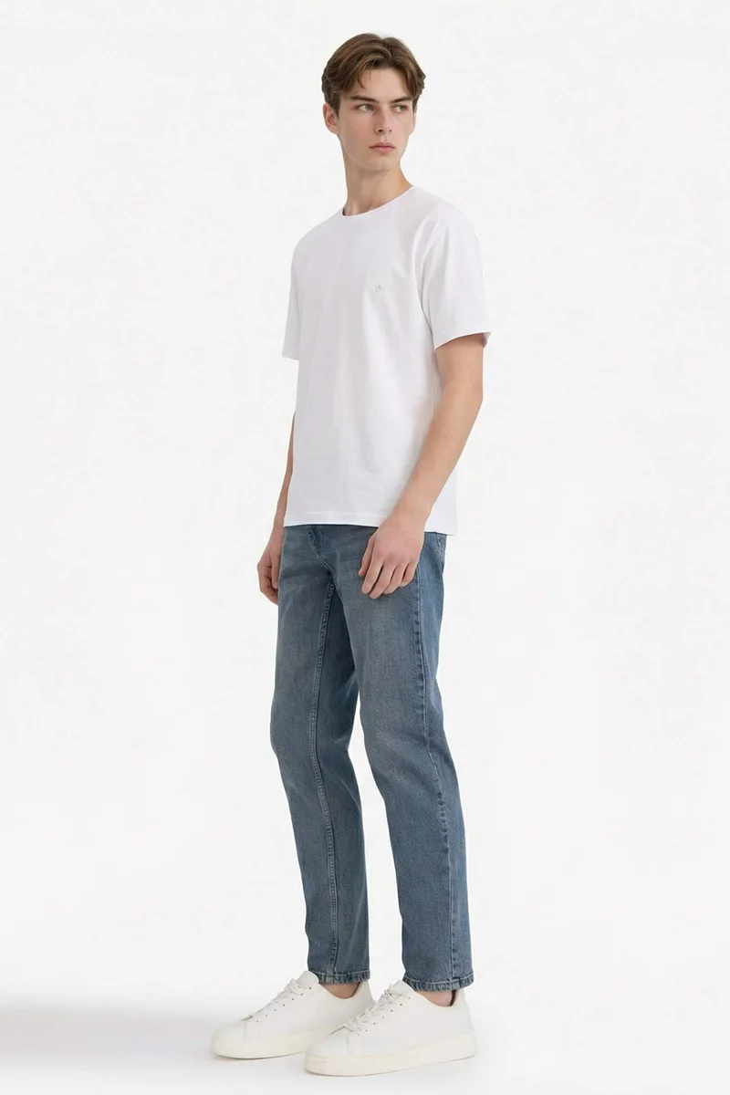 ديفاكتو Slim Tapered Fit Jeans
