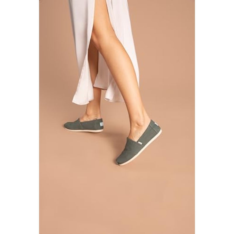 حذاء نسائي من TOMS Alpargata Espadrille - Image 5
