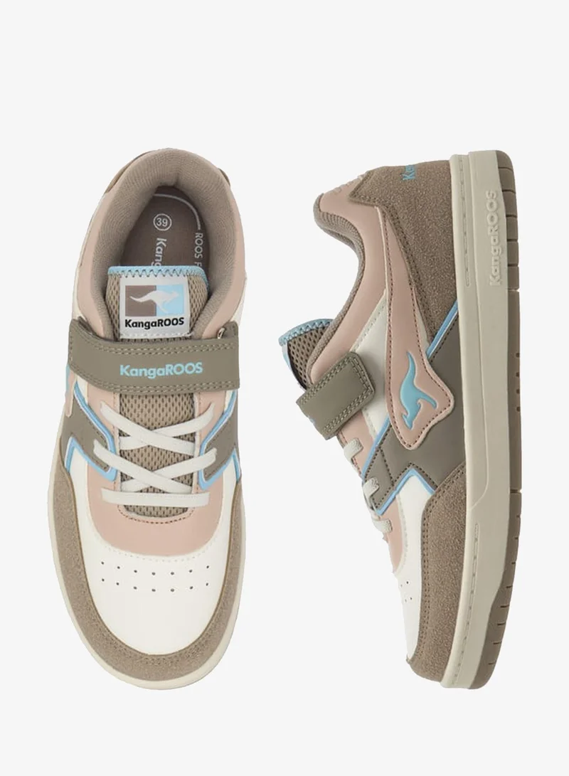 كانغاروس حذاء رياضي نسائي بشريط لاصق