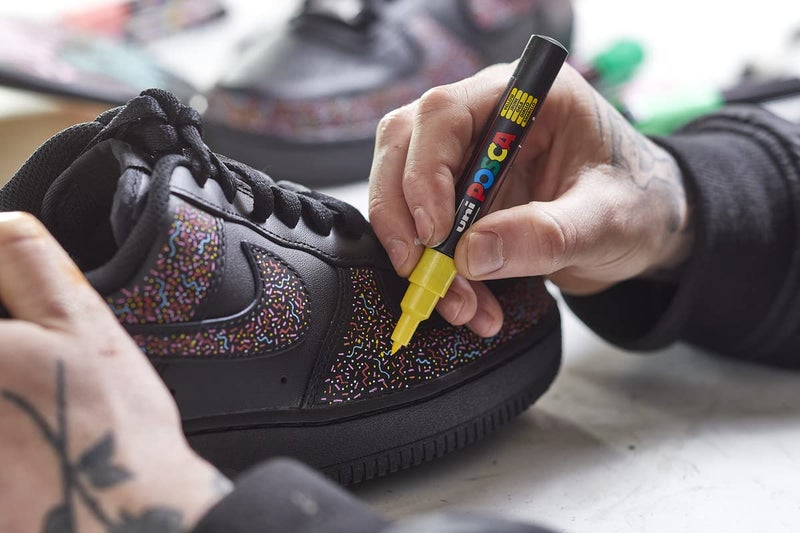 posca Markers Set, 4 Medium Paint Markers 5M – Mono Tones – Black, White, Gold, Silver - Image 2