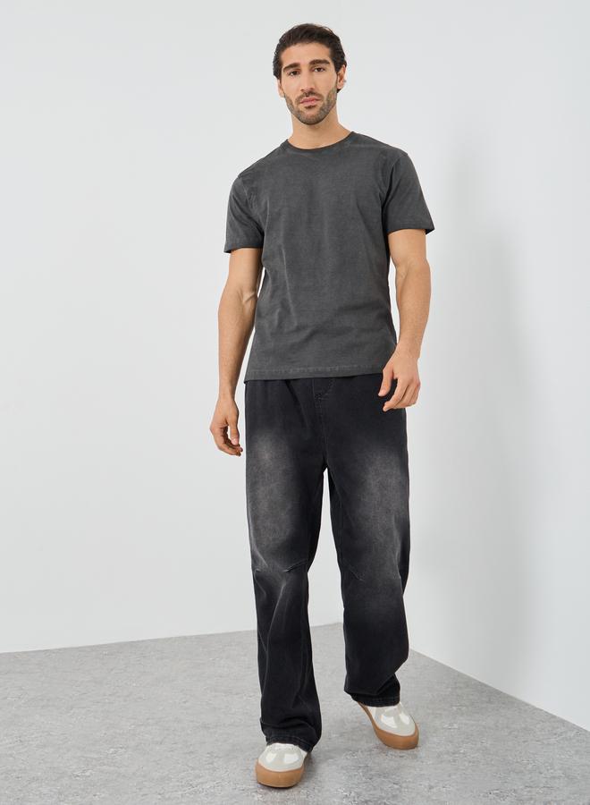 ستايلي تيشيرت ستايلي بياقة دائرية وقصة عادية - Image 2