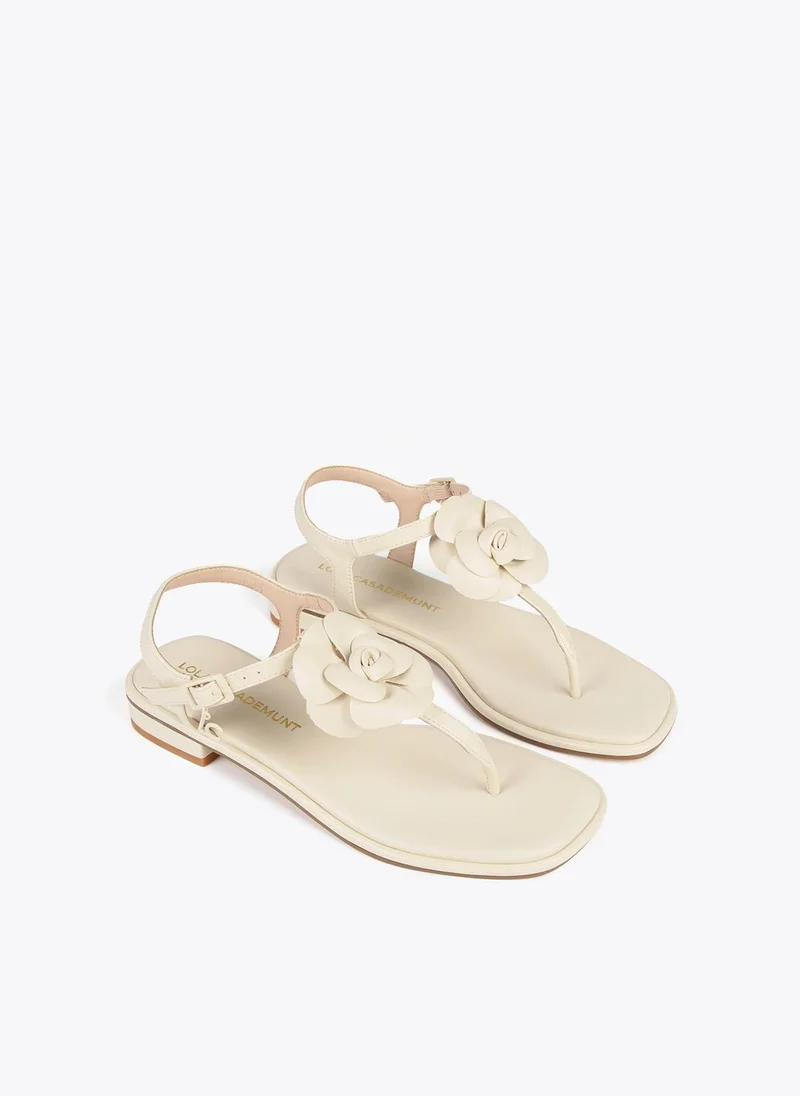 لولا كساديمونت صنادل بفواصل للأصابع وتفاصيل زهور