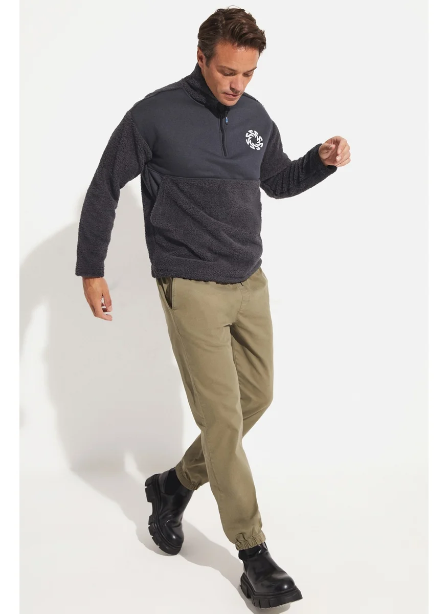 جون Men's Regular Fit Jogger Pants