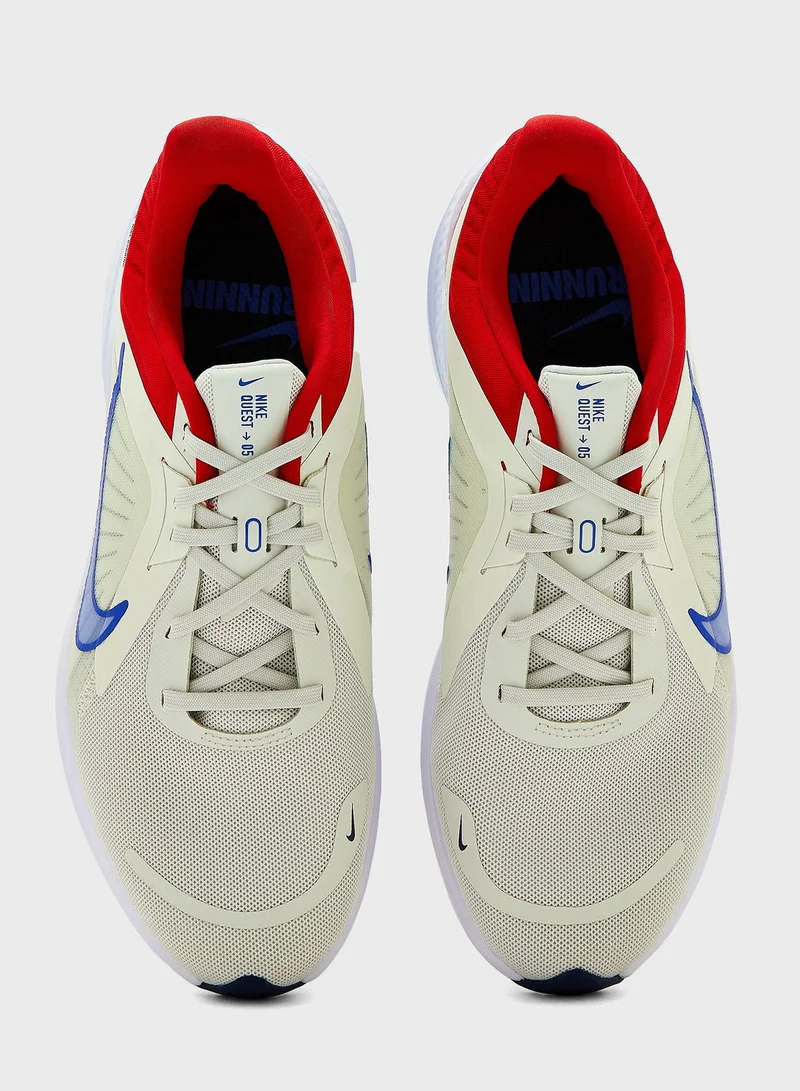 Nike Quest 5