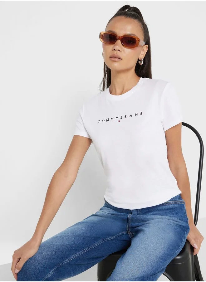 TOMMY JEANS Crew Neck Logo Printed T-Shirt