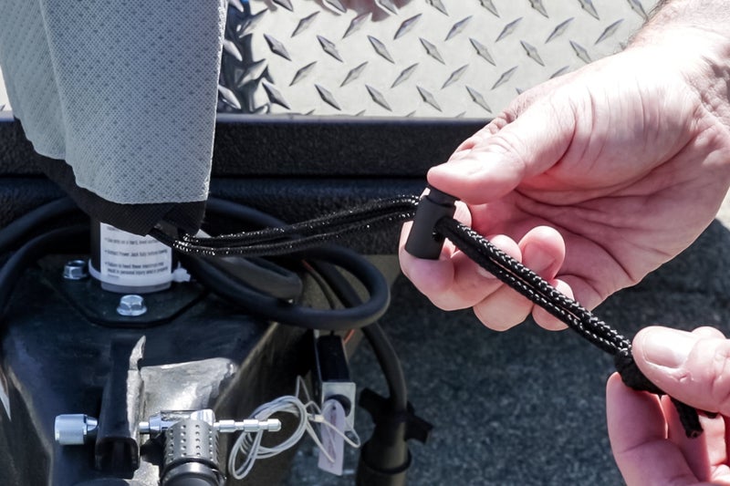 Camco EAZ-Lift Electric Tongue Jack Head Cover - Features 3 Layers of Water-Resilient Breathable Material & Adjustable Drawstring Closure - Measures 18” (H) x 7.5” (W) x 8.5” (L) (48356) - Image 5