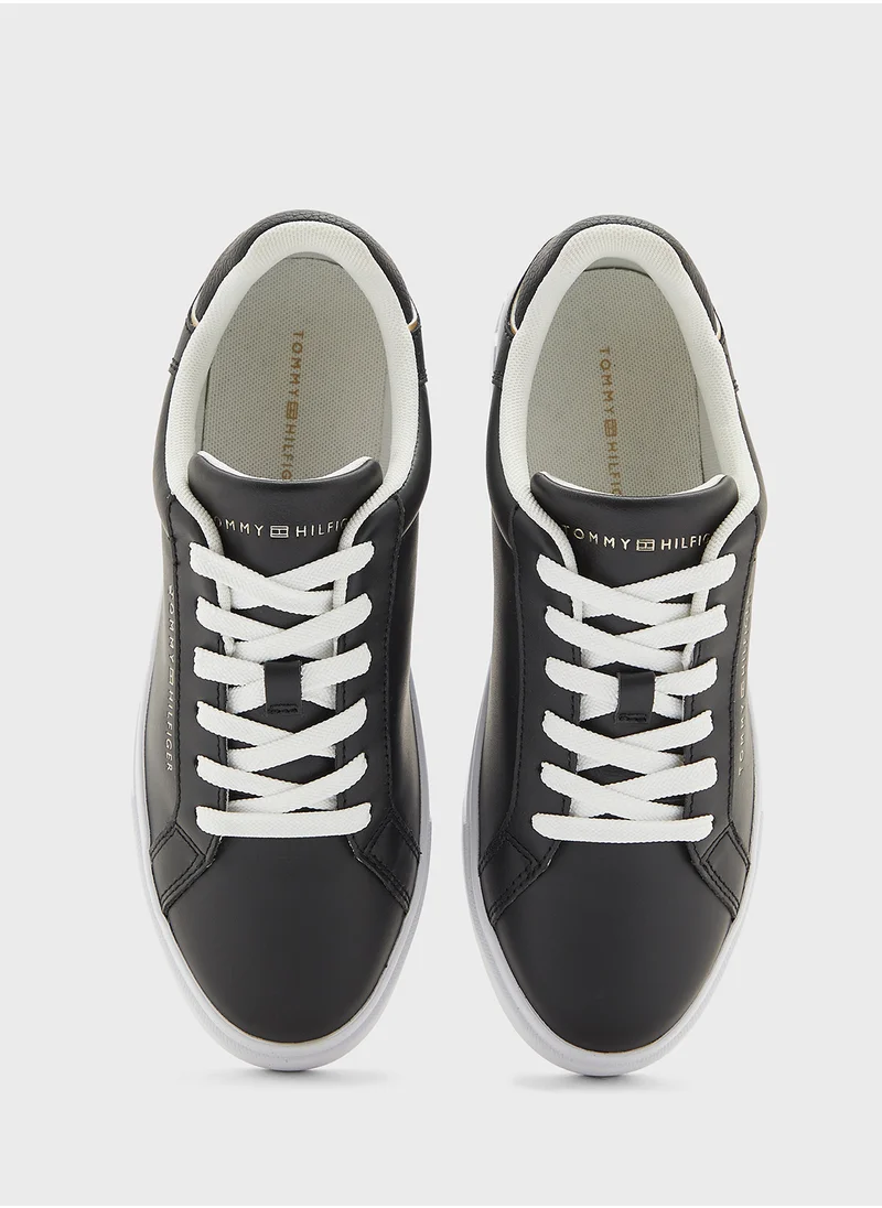 تومي هيلفيغر ESSENTIAL COURT SNEAKER