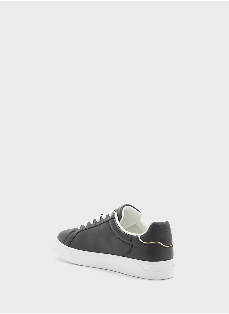 تومي هيلفيغر ESSENTIAL COURT SNEAKER