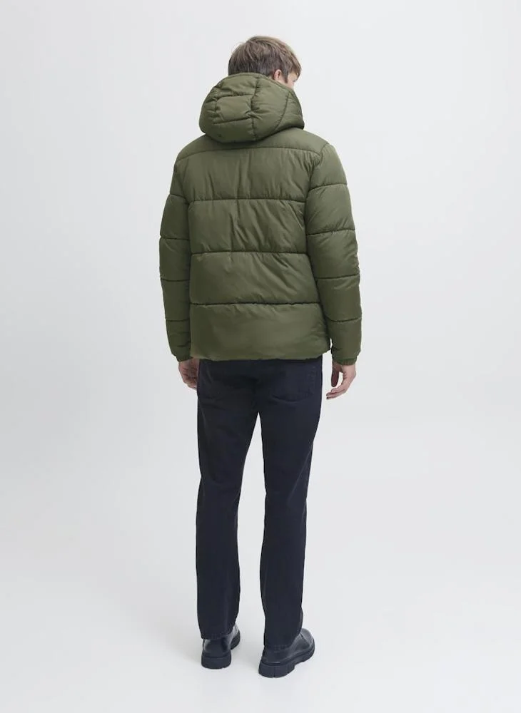 ج ج ريبل جاكيت مبطن بغطاء رأس بشعار