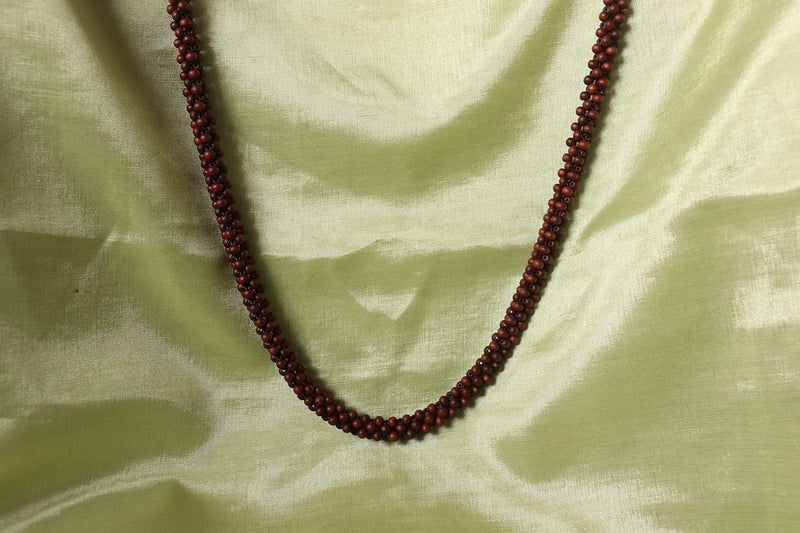 NRSON Sandalwood Garland for Photo Frame Chandan Photo Frame MALA Garland for Photos of Loved Ones Garland Gajra Sandalwood MALA for God Ancestors and Pitra Pooja Room Size 12 Inches - Image 2