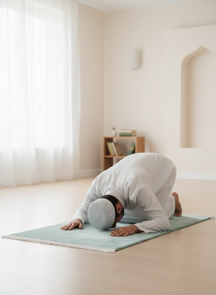 SUNDUS Prayer Mat Golden Elegant and luxurious design with a large and comfortable size covered with a soft and textured fabric made from the finest cotton. - Image 4