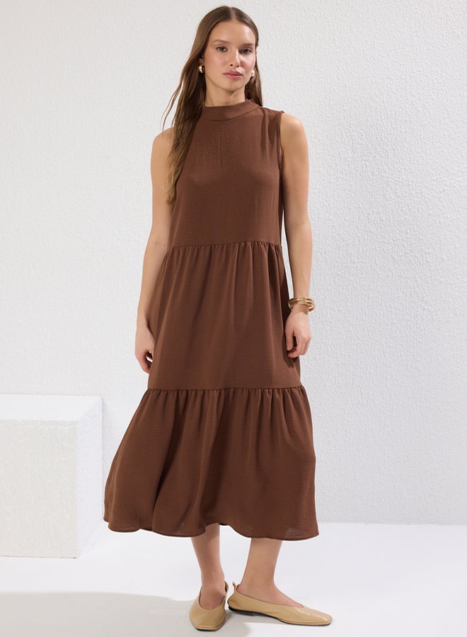 trendyol Brown Shift/Straight Cut Stand Collar Midi Woven Dress  - Image 1