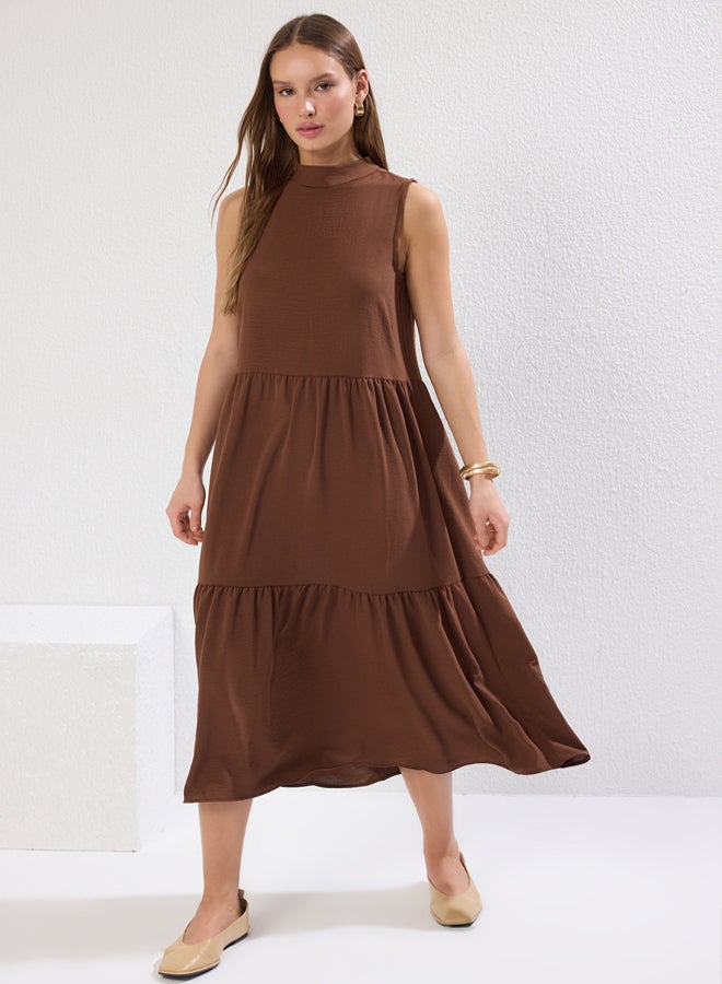 trendyol Brown Shift/Straight Cut Stand Collar Midi Woven Dress  - Image 2