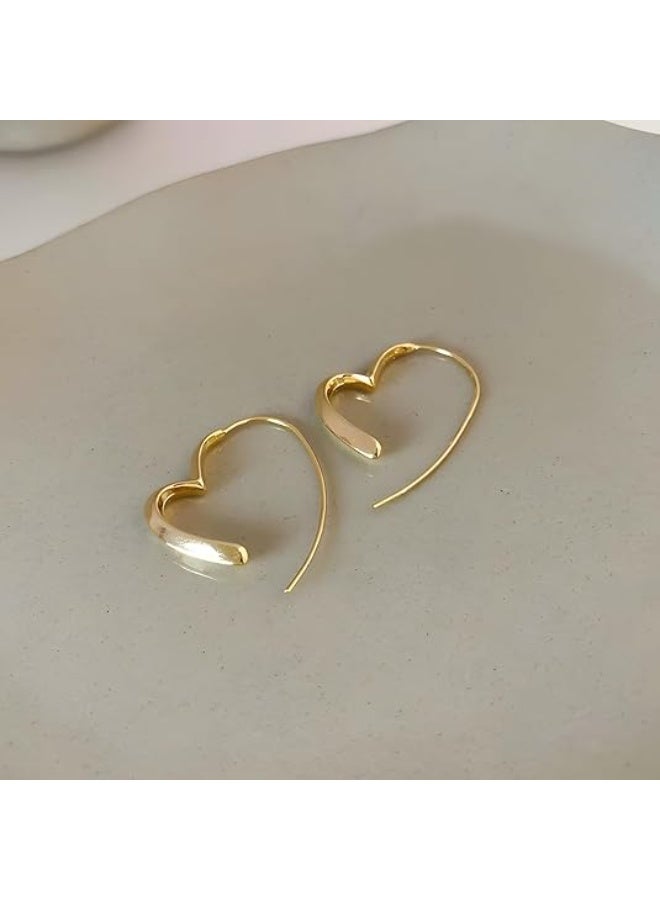 أقراط طوق قلب كبيرة مطلية بالذهب للنساء أقراط أطواق القلب المجوف مبالغ فيه مخطط اسمع أقراط تي - Image 3